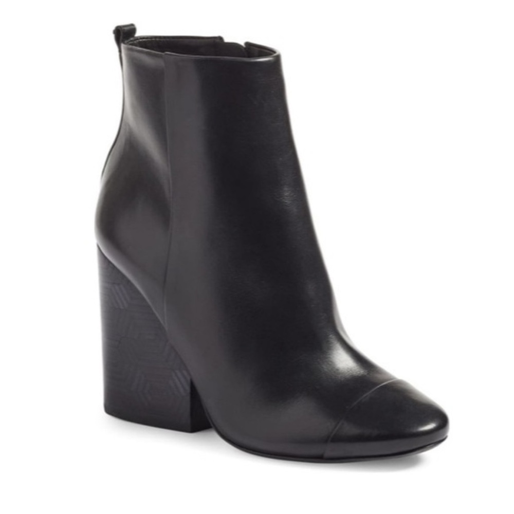 Tory Burch Black Ankle Boot Leather Upper